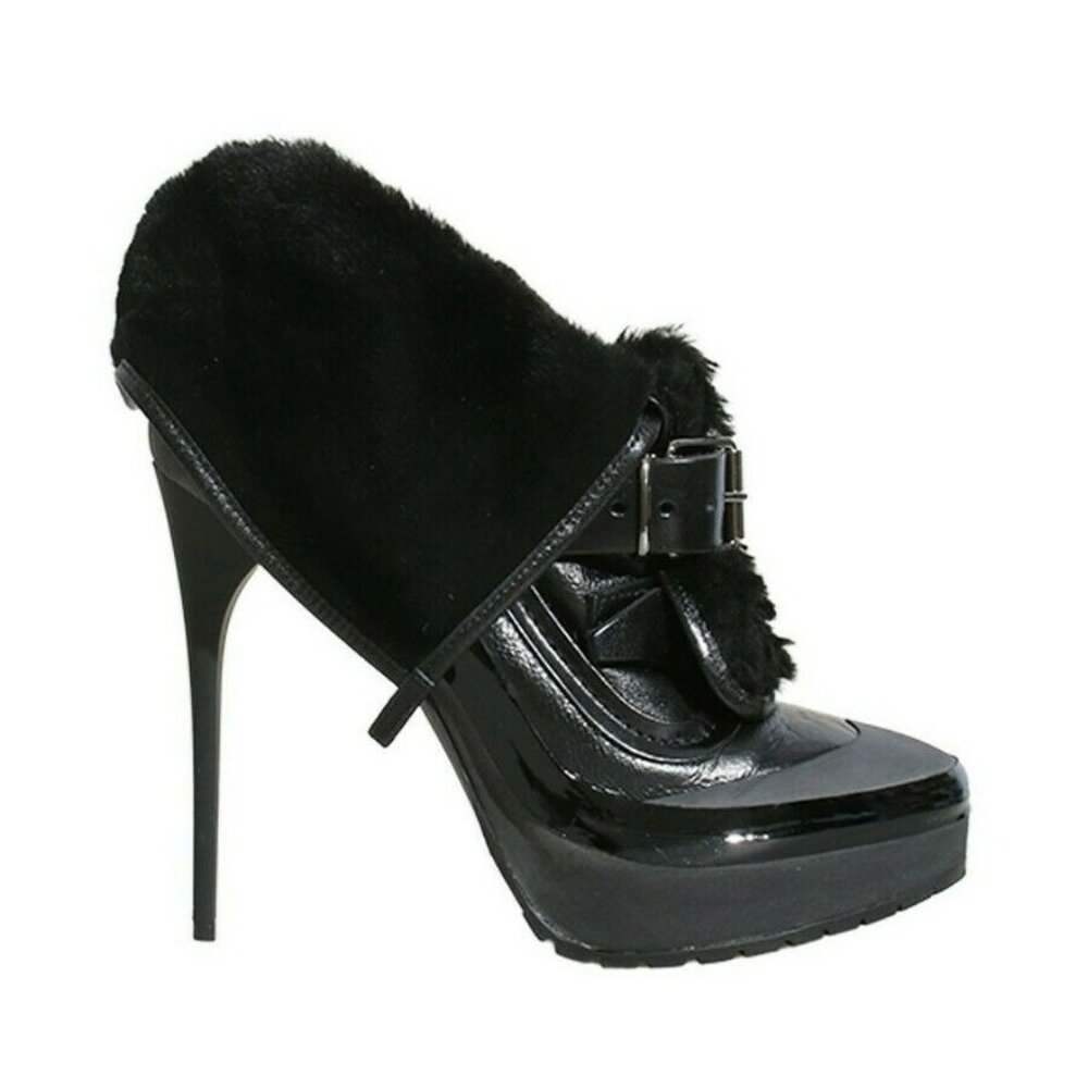 NEW Burberry Black shearling Heeled Aviator Boots, 37 6.5, 7